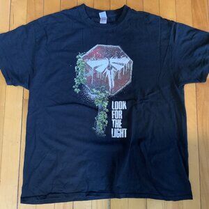 "The Last of Us Look For The Light" T-Shirt